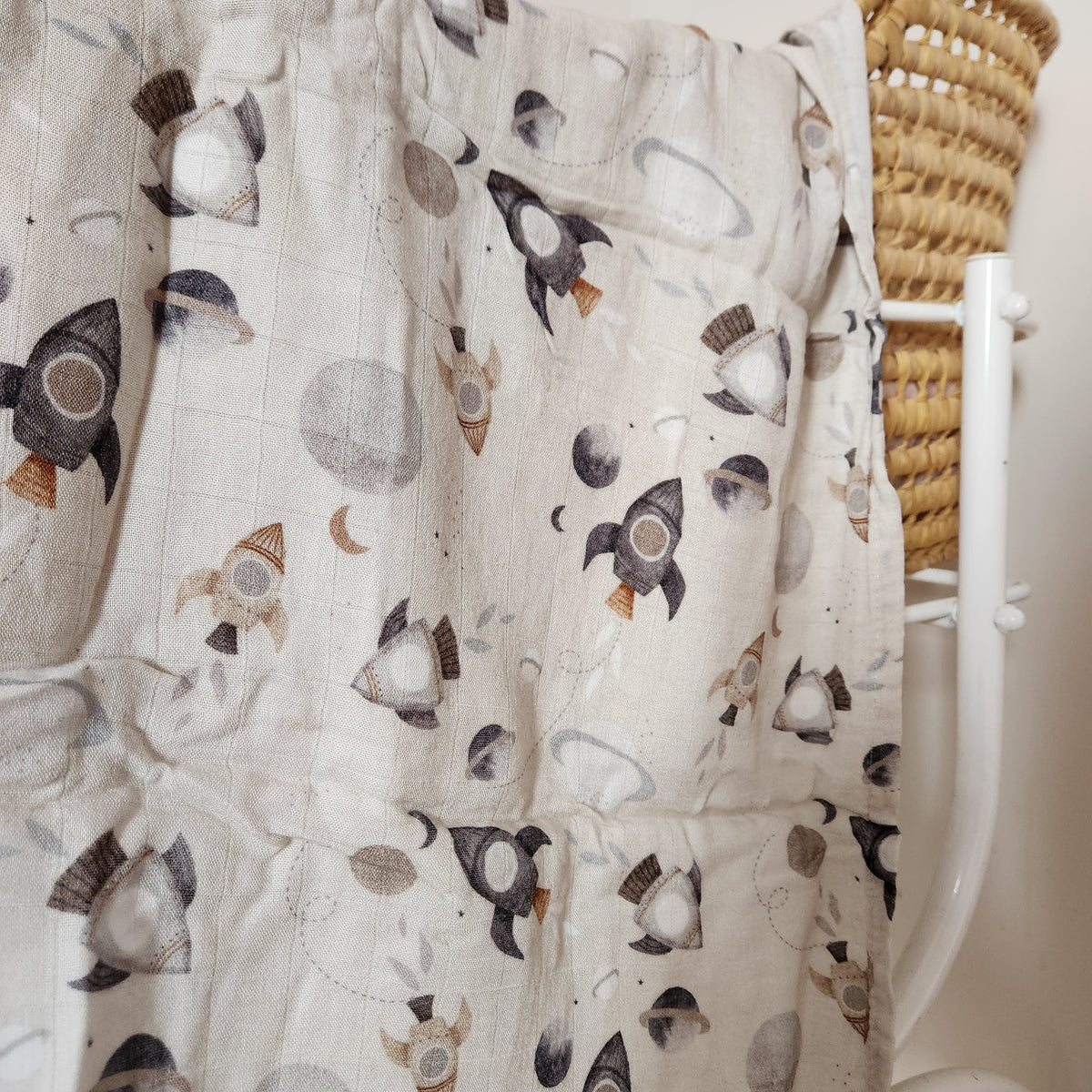 Mousseline - Dans l'espace -  47 "x 47"  70% bamboo 30% coton
