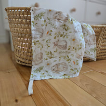 Charger l&#39;image dans la galerie, Mini doudou mousseline - Pour la suce - 70% bamboo 30% coton - Modèle Lapin
