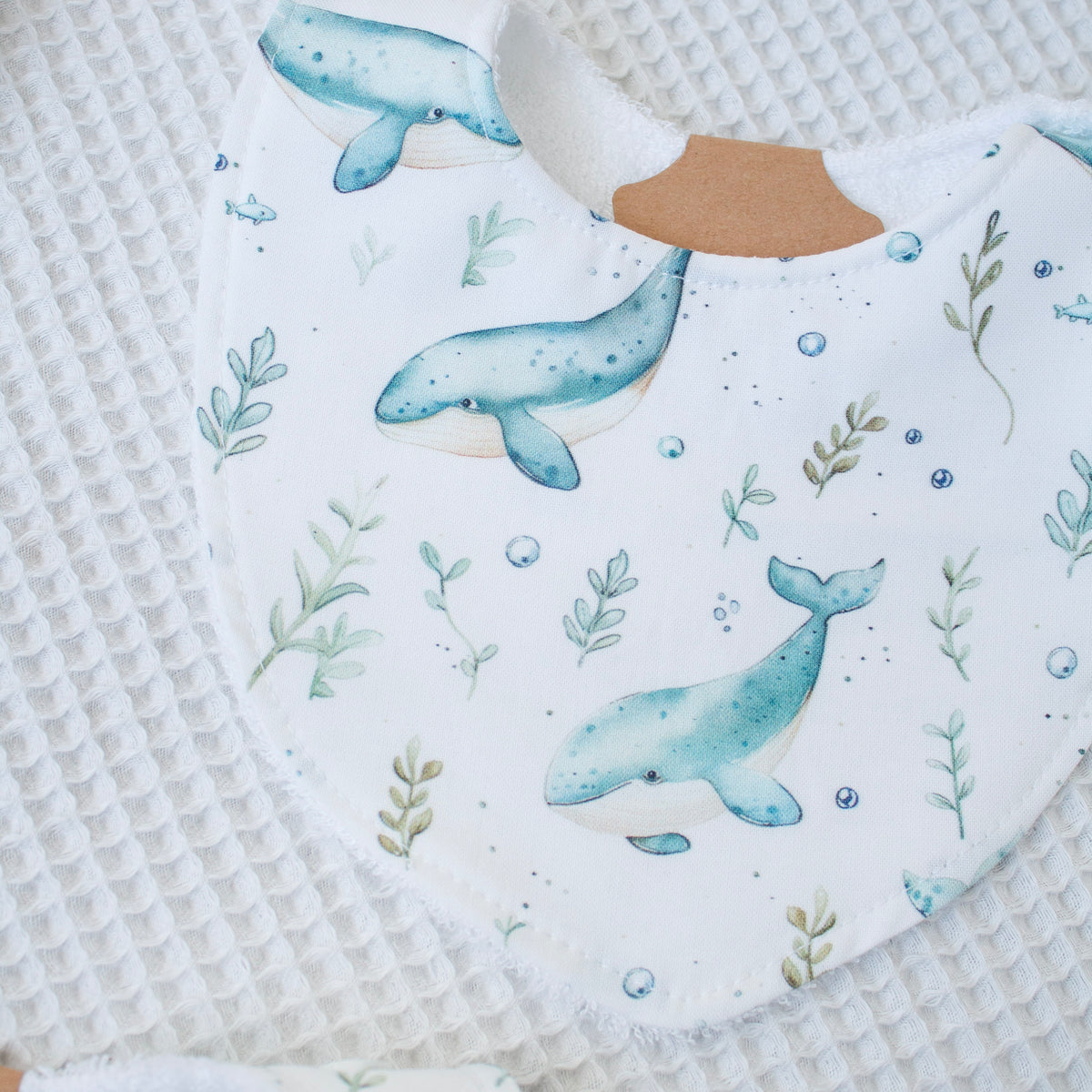 NOUVEAU -  Bavoir Baleine