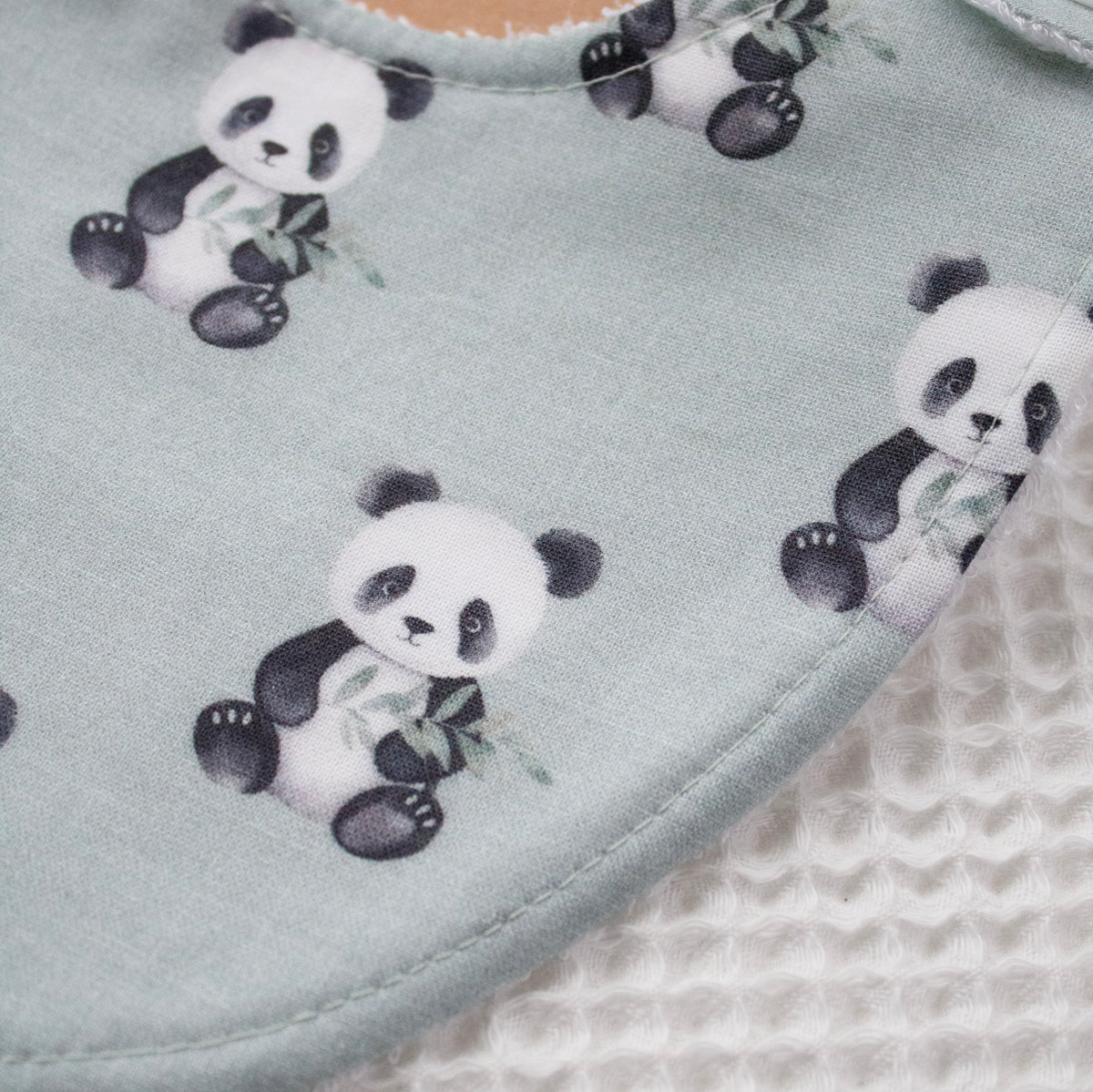 NOUVEAU -  Bavoir Panda