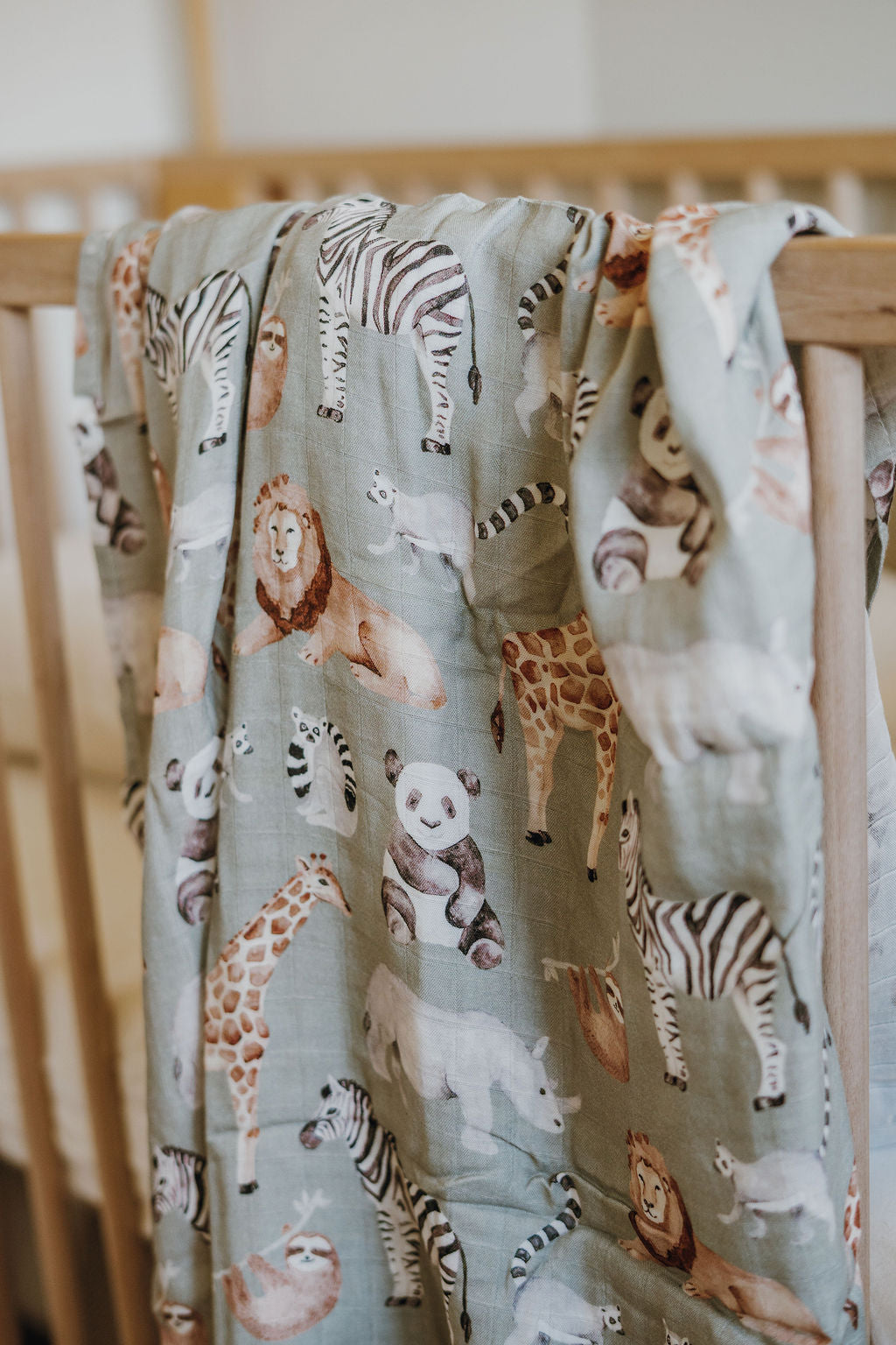 Mousseline - Animaux du zoo - DERNIÈRE CHANCE - 47 "x 47"  70% bamboo 30%