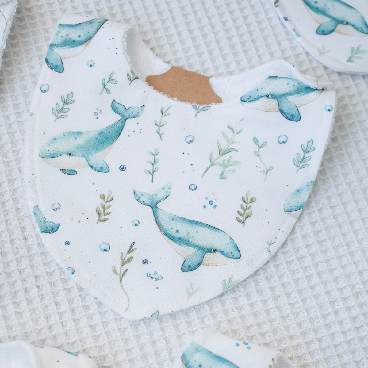NOUVEAU -  Bavoir Baleine